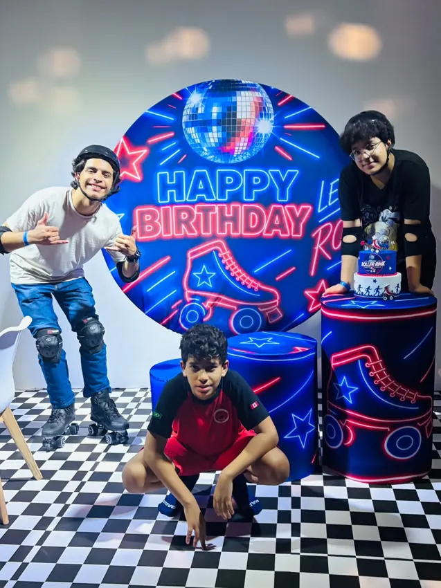 Comemoração de aniversário no Roller Rink